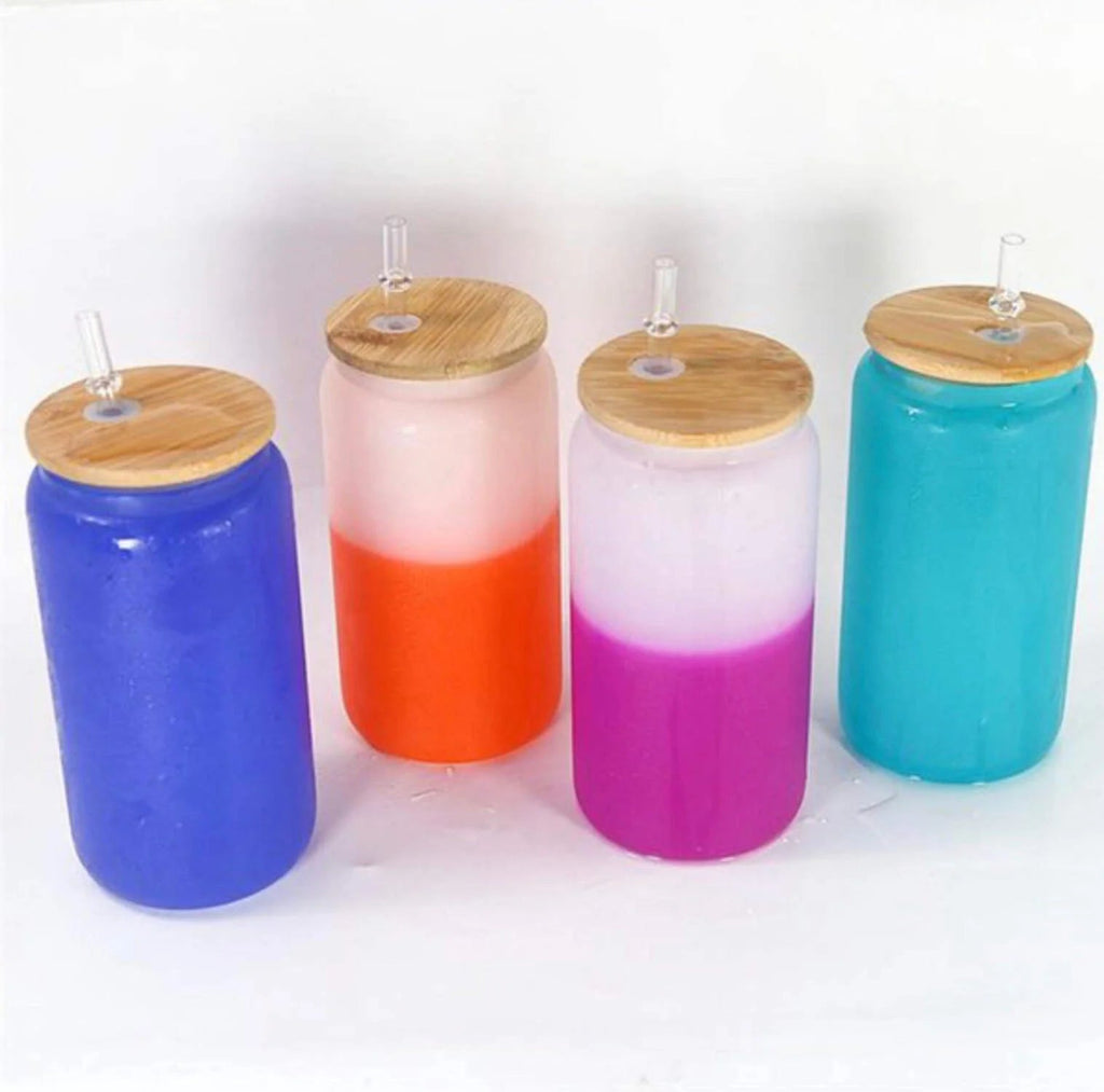 Double-wall glass tumbler with bamboo lid