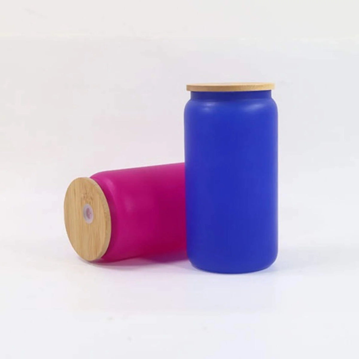 Double-wall glass tumbler with bamboo lid